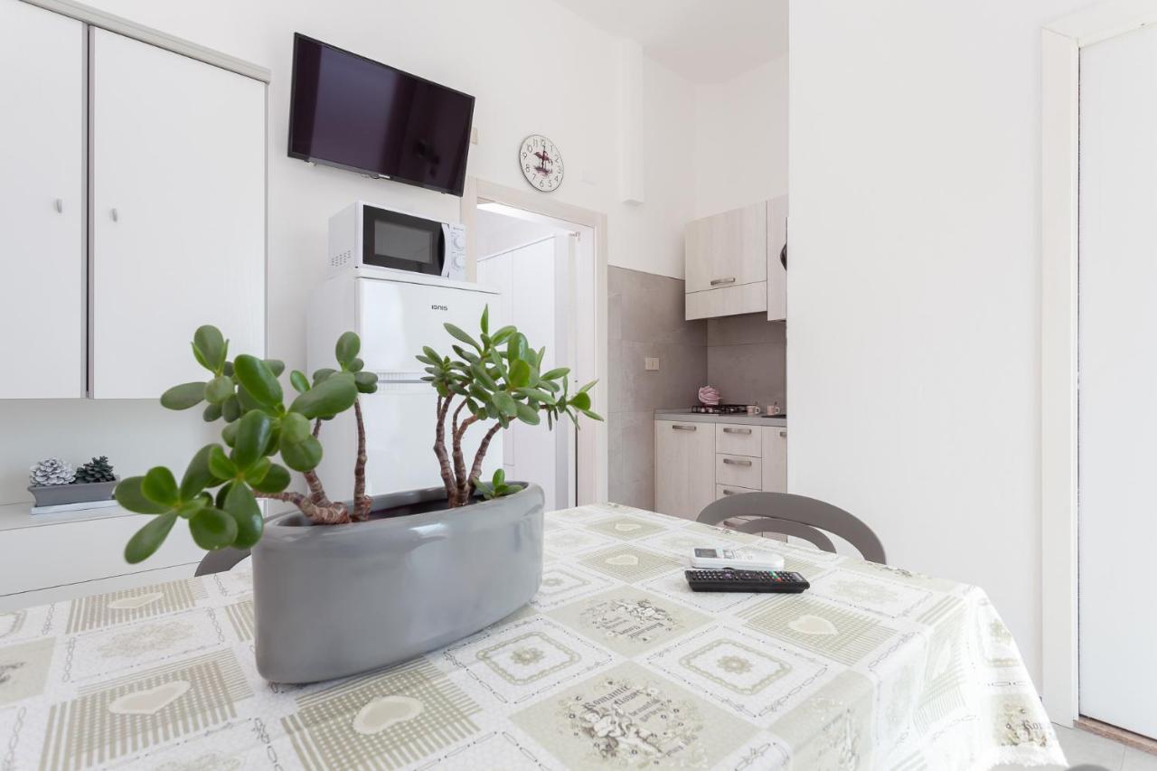 Nicola House Il Fenicottero Apartment Cervia Ngoại thất bức ảnh
