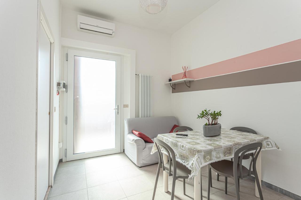 Nicola House Il Fenicottero Apartment Cervia Ngoại thất bức ảnh